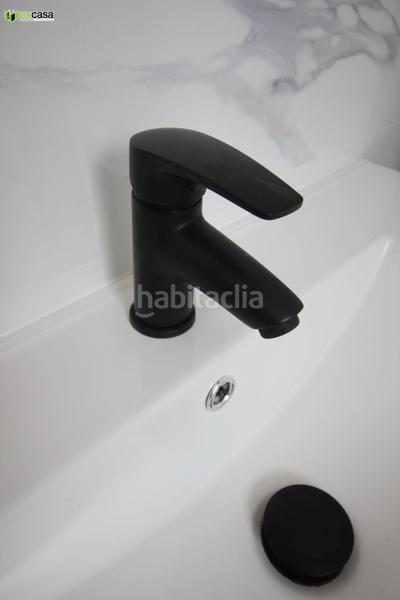 Foto bbe78e60-8298-4615-941b-9e7cb72e7e58. Casa adossada amb calefacció aparcament a Polán