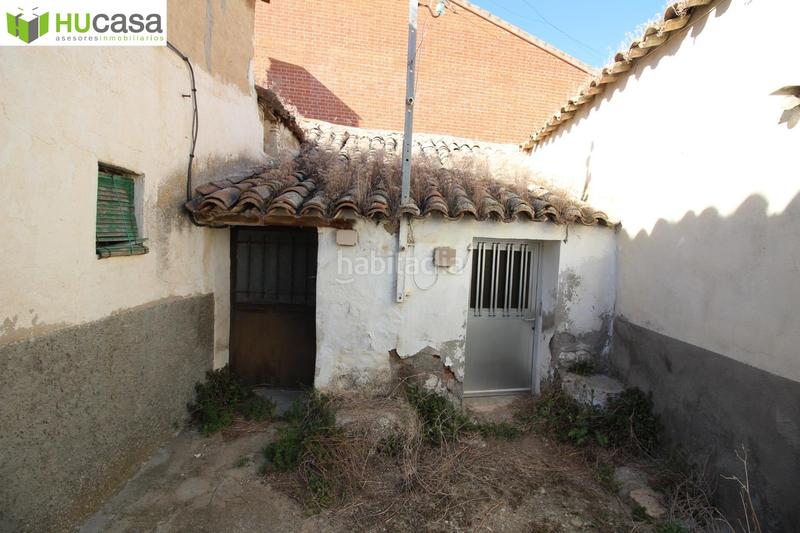 Foto 08afed0c-abd1-4a79-be71-e8272c0b6dd9. Casa oportunidad!! 2 casas en patio compartido, infinitas posibilidades 50.000!! en Menasalbas
