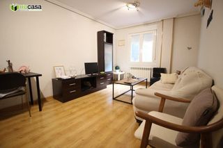 Lloguer Pis a Santa Bárbara. Oportunidad  santa barbara 2 dorm., 1 baño, garaje y trastero op