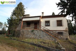 Xalet a Olías del Rey. Olias del rey  2 fincas, 1. chalet independiente con jardin,