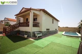 Xalet a Burguillos de Toledo. Oportunidad  burguillos  chalet independiente, piscina, 500 m de