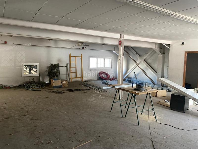 Foto 6d500d59-7211-48ea-8b91-95ae1e4e5608. Nave industrial en venta nave industrial a reformar 900 m 500 m altillos en barbera del valles en Barberà del Vallès