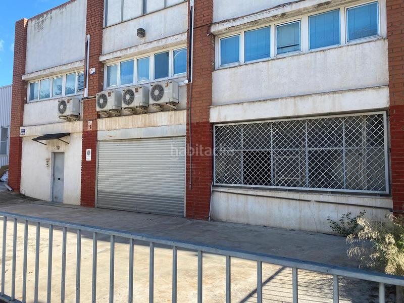 Foto 73f0ccba-9412-43c9-83ce-7253e6614b43. Nave industrial en venta nave industrial a reformar 900 m 500 m altillos en barbera del valles en Barberà del Vallès