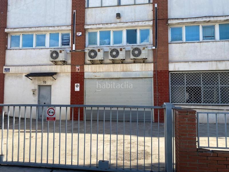 Foto 7e5e9fd0-d10d-47b8-91a4-7ceba9afbd5c. Nave industrial en venta nave industrial a reformar 900 m 500 m altillos en barbera del valles en Barberà del Vallès