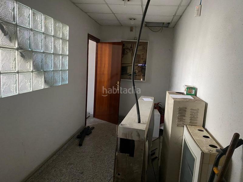 Foto b3325ed5-2613-4a47-8d9d-82bc2ebaac06. Nave industrial en venta nave industrial a reformar 900 m 500 m altillos en barbera del valles en Barberà del Vallès