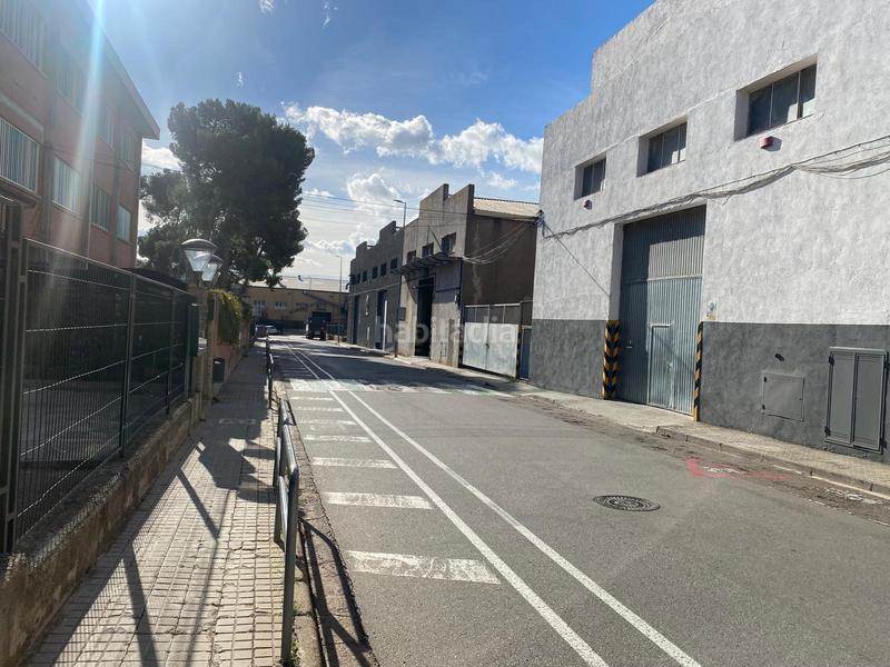 Foto c2ecdb5a-f7bf-47bf-bd31-266de140df59. Nave industrial en venta nave industrial a reformar 900 m 500 m altillos en barbera del valles en Barberà del Vallès