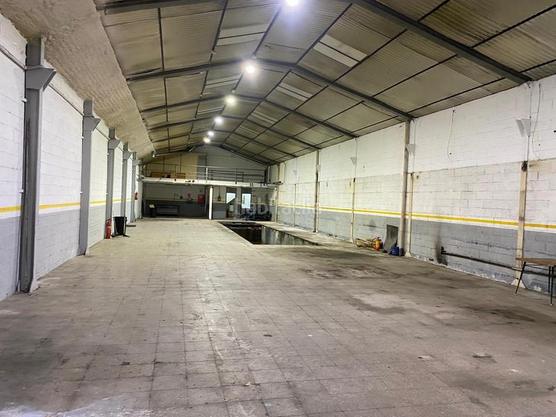 Foto e3e8cb89-0be4-4fe5-bf11-126fda906755. Rent industrial building in Bon Pastor Barcelona