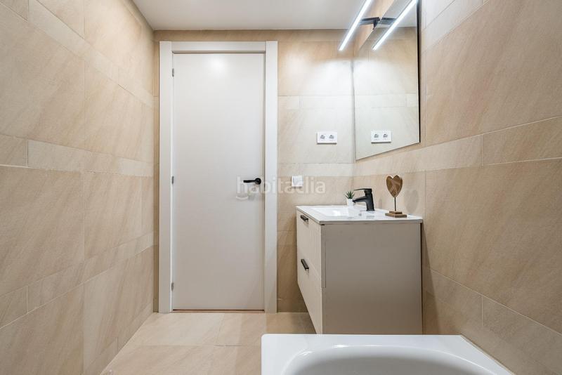 Foto c783355d-b020-4995-a0dc-e61bbd8ffa49. Alquiler apartamento piso reformado en alquiler temporal en el centro !! en Castelldefels