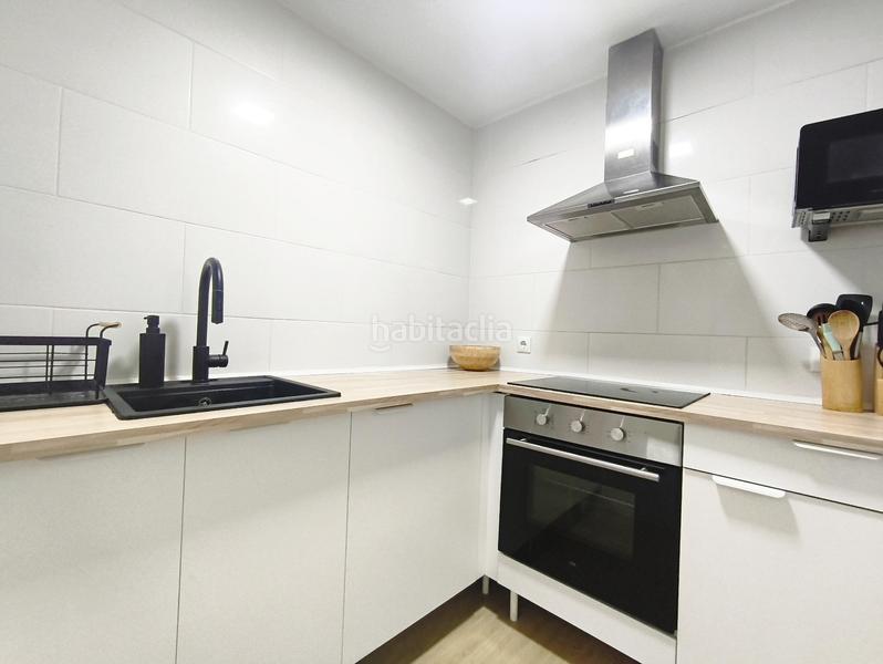 Foto 9ca4923f-f06a-493b-a353-9ea13e3c45da. Pis a Can Serra Hospitalet de Llobregat (L´)