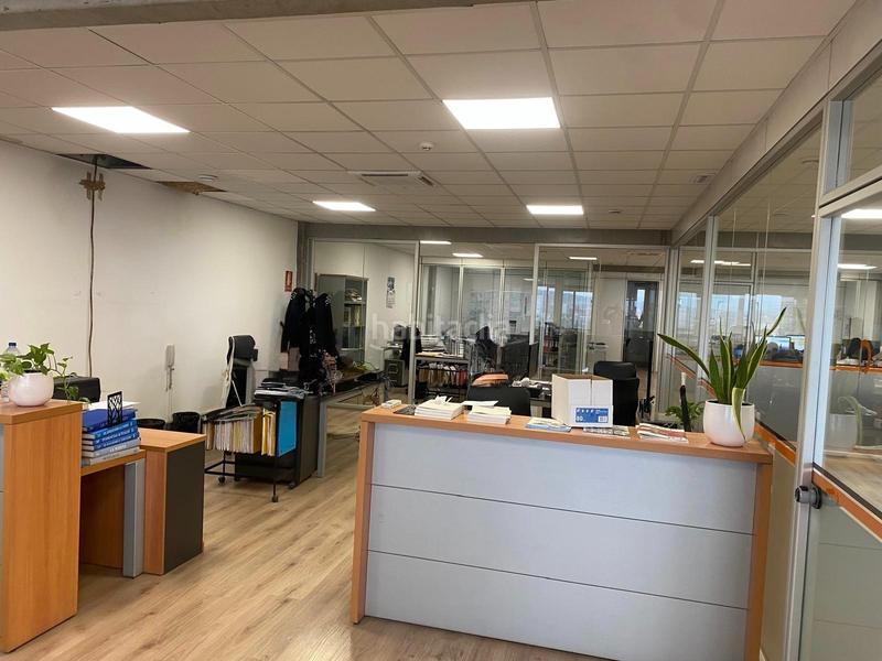 Foto 01e4f260-7cd0-464e-9d3d-5ce99f4e9487. Capannone industriale in Zona Industrial Barberà del Vallès