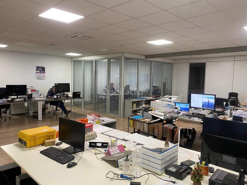 Foto 9f1d6f26-aeef-4c20-9bdf-5520b4505c78. Capannone industriale in Zona Industrial Barberà del Vallès