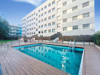 Pis  Calle del vuit de març. Oportunidad única en una de las mejores zonas de esplugues!