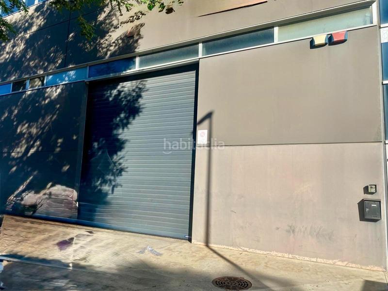 Foto 2fda08b1-6393-4ffa-9526-34d5e2e5d7e3. Lloguer nau industrial a Gava Mar Gavà