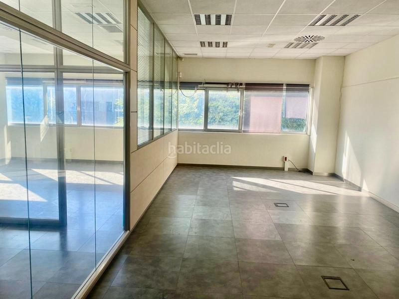 Foto 4e91f424-8c9d-44d4-859c-2bd4ac172de8. Lloguer nau industrial a Gava Mar Gavà