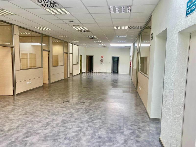 Foto c4b5eab3-a150-4e7b-893b-3d793de8d5dc. Miete fabrikhalle in Gava Mar Gavà