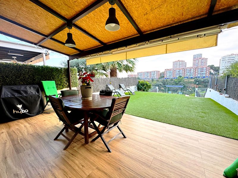 Foto 46d11af3-1e6d-4817-b249-12fcad66673f. Casa adossada amb aparcament piscina a Montgat