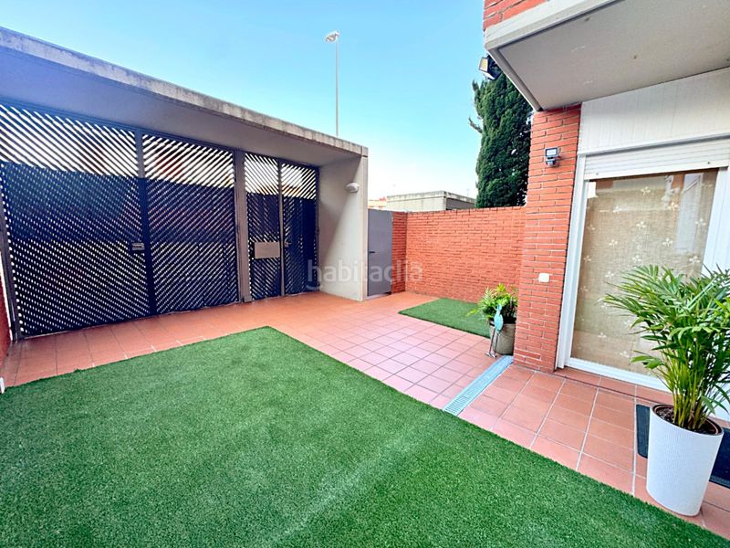 Foto 595be441-4159-4039-87b6-0ae2ed656e0a. Casa adossada amb aparcament piscina a Montgat