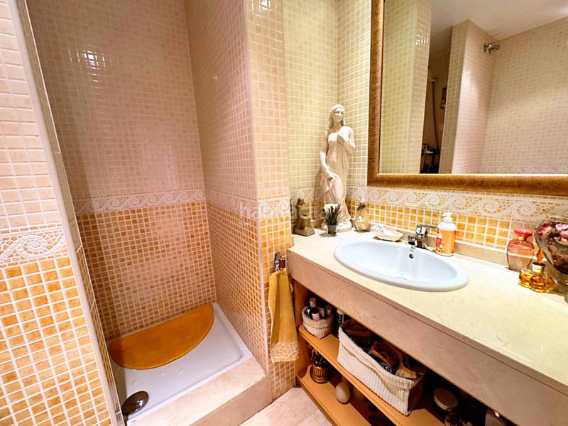 Foto bdd93649-2b07-407d-806d-825422fc5985. Casa adossada amb aparcament piscina a Montgat