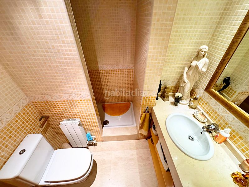 Foto da4ff04b-050b-4405-9cfe-02cacfb25e79. Casa adossada amb aparcament piscina a Montgat