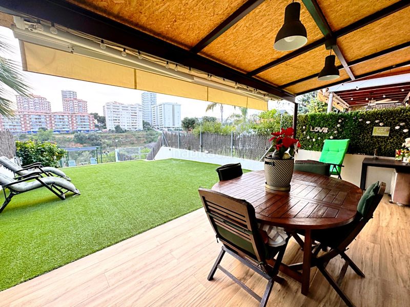 Foto f4a8f611-7966-44b0-8ef7-bdd2c4fd80c2. Casa adossada amb aparcament piscina a Montgat