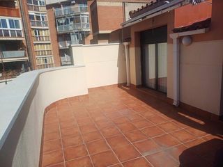 �tic  Carrer alfred pere�a. Exclusivo d�plex con terraza en el centro norte de lleida
