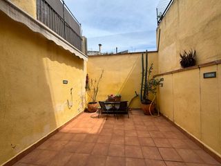 Casa adossada  Carrer sitges. Casa adosada en venta en el centro de vilanova i la geltr�