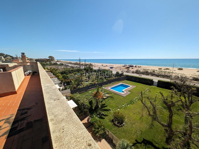 Foto 09dd0541-102f-455a-a556-222d76acd116. Àtic amb calefacció aparcament piscina a les botigues de Sitges Sitges
