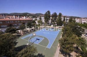 Foto 5b73ffca-5b26-4e7c-958d-28f39d8dedf0. Casa adossada amb calefacció aparcament a Can Bou Castelldefels
