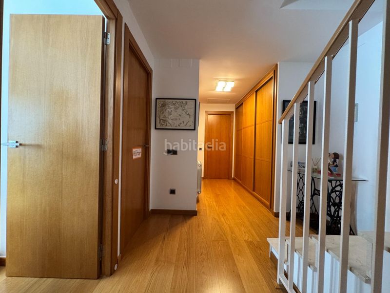 Foto 5f6d24f2-9373-480a-a6e4-d4a7e50d5246. Casa adossada amb calefacció aparcament a Bòbiles Gavà