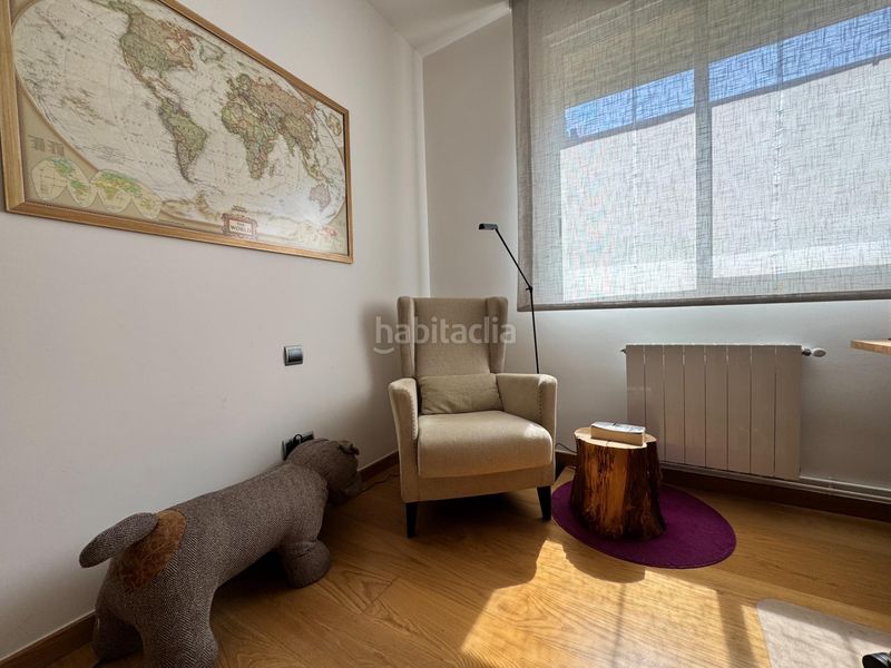 Foto eb9b1814-4135-474e-b361-e2c1e06ef19f. Casa adossada amb calefacció aparcament a Bòbiles Gavà