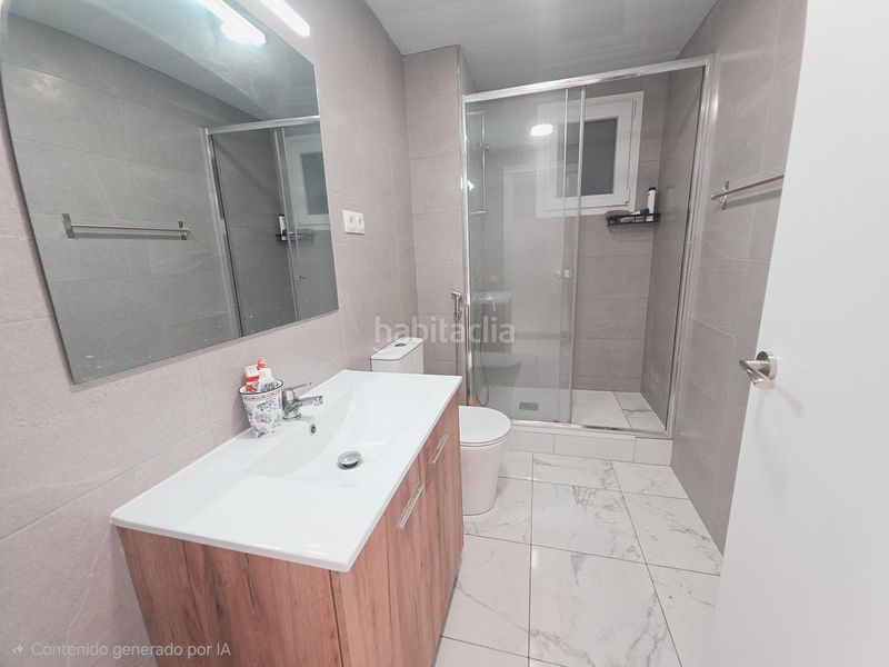 Foto ff913ff7-aba6-40ba-9473-98a8059b1cce. Pis a Passeig Marítim Miami Platja