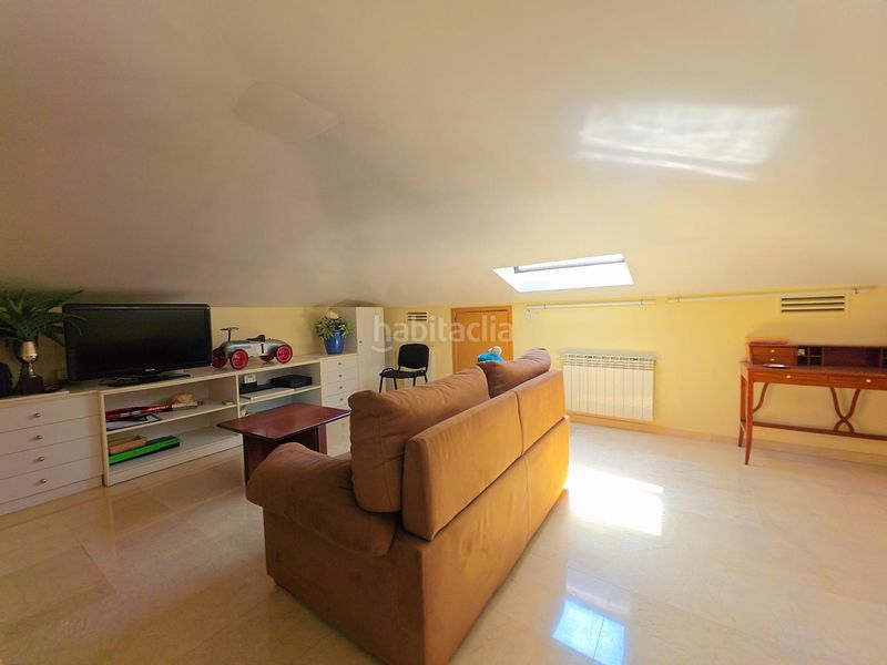 Foto f97f38a9-0475-47d5-9e4e-04ac0d68941b. Maison avec chauffage parking piscine dans La Pineda Castelldefels