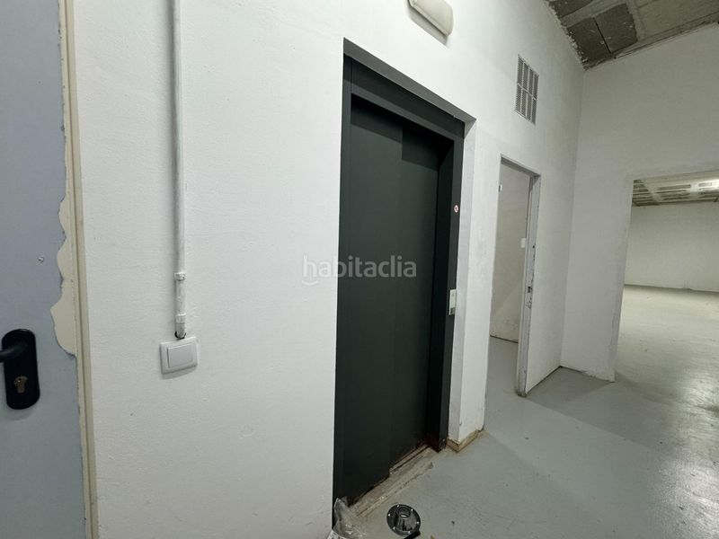 Foto d6103aef-fa97-4039-8d8f-604977c46749. Local comercial a Levantina - Montgavina - Quintmar Sitges