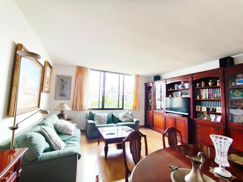 Foto 6bfe428a-766f-4c80-990e-d6c7e0fd9726. Attique avec chauffage parking piscine dans La Vila Olímpica del Poblenou Barcelona