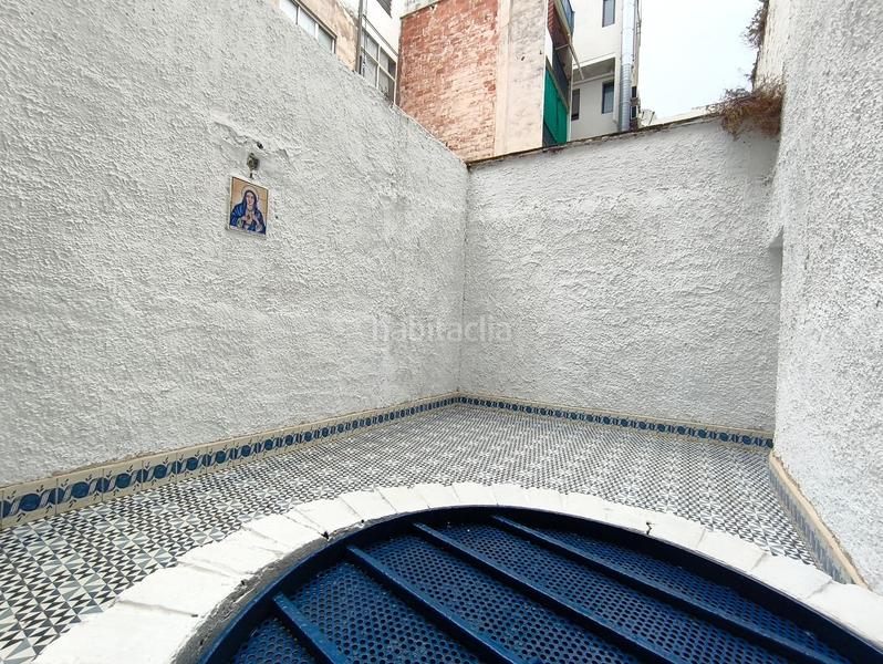 Foto 099c8c55-2927-4daa-baa2-3580f26700c4. Local comercial local diáfano en primera línea de mar en Sitges