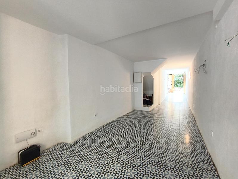 Foto 767ede7b-84bf-4f22-951c-b3b7038f59f0. Local comercial local diáfano en primera línea de mar en Sitges