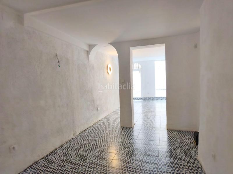 Foto 8668d96b-152e-496a-9785-68a64011ca9c. Local comercial local diáfano en primera línea de mar en Sitges