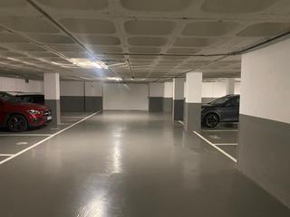 Aparcament cotxe  Vía augusta. Plaza de parking en venta !!