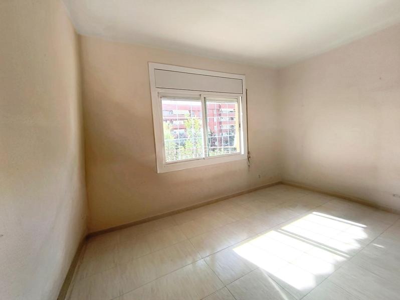 Foto b5108284-69df-4e51-a9e1-a9ddaf54e9cf. Pis a Diagonal-Colomeres Gavà