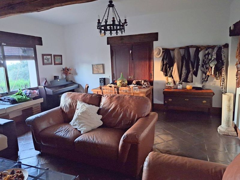 Foto 80317f5c-a000-473c-91af-16916d734004. Chalet in calle dehesilla vieja 21 in Hornachuelos