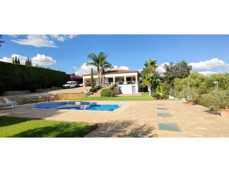 Foto 8d918725-6326-45fe-bb23-6f2567d397ff. Chalet in calle dehesilla vieja 21 in Hornachuelos