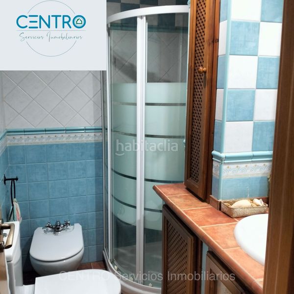 Foto 0aa73762-e4d9-4cd8-9e62-ba7029897a30. Casa adossada a San García Algeciras