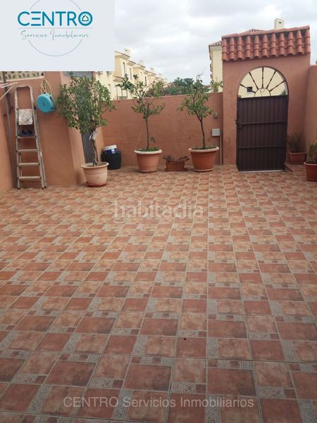 Foto 7389f3f1-01ba-41b9-897a-ffeb15128bf5. Casa adossada a San García Algeciras