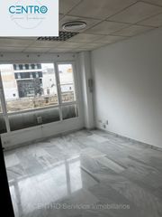 Affitto Ufficio in La Reconquista - El Rosario. Oficina en alquiler en pleno centro de algeciras
