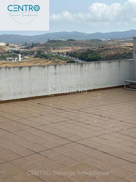 Foto ec29be46-cf66-4238-8ea4-cbc613d402cf. Attique avec piscine dans San Bernabé Algeciras