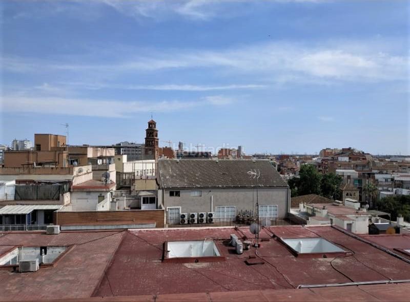 Foto ef6e71ce-5c83-43e2-a9ef-31bed3db3676. Dachwohnung in Centre Hospitalet de Llobregat (L´)