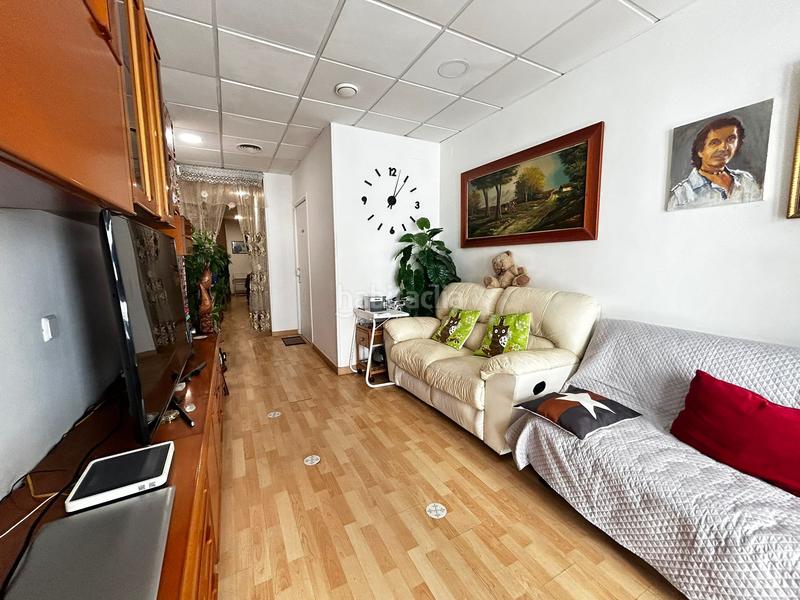 Foto 22b248df-d882-4602-bbf8-d4ee572f78de. Local comercial local adaptado vivienda sin cedula de habitabilidad totalmente reformado!! en Hospitalet de Llobregat (L´)