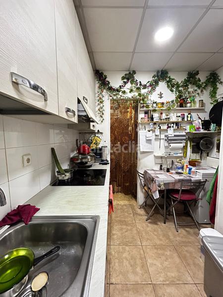 Foto 41ad2c38-e3f5-40d7-8f02-9559b52a6bdc. Local comercial local adaptado vivienda sin cedula de habitabilidad totalmente reformado!! en Hospitalet de Llobregat (L´)