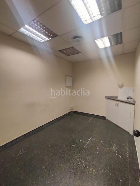 Foto 40aab1c3-5046-43c9-9f9f-422b7d17eb4d. Dúplex local comercial sin cedula ideal para hacerte una vivienda en pleno centro de hospitalet!!! en Hospitalet de Llobregat (L´)