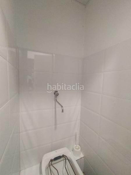 Foto 72bafb32-23d6-407e-938a-3b0f09c1b223. Dúplex local comercial sin cedula ideal para hacerte una vivienda en pleno centro de hospitalet!!! en Hospitalet de Llobregat (L´)